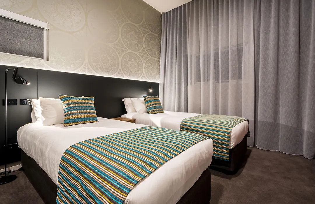 Elite Gold Coast-1