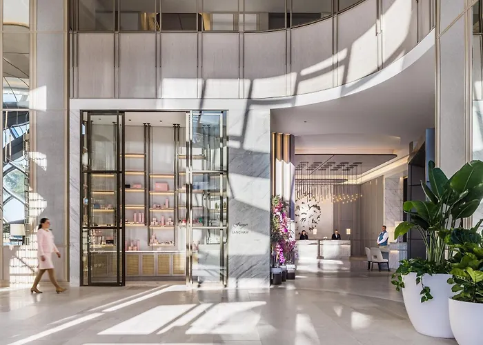 Langham, Gold Coast And Jewel ResidencesSpa Hotel